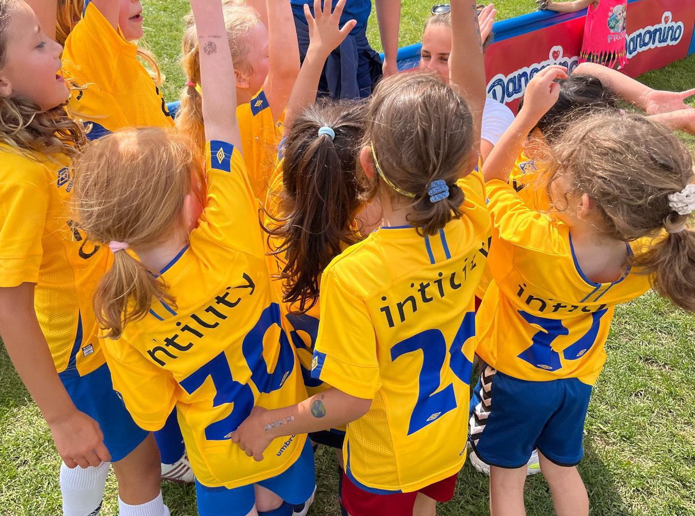 Vi tar imot 2021-årgangen til fotball på Sportsplassen!