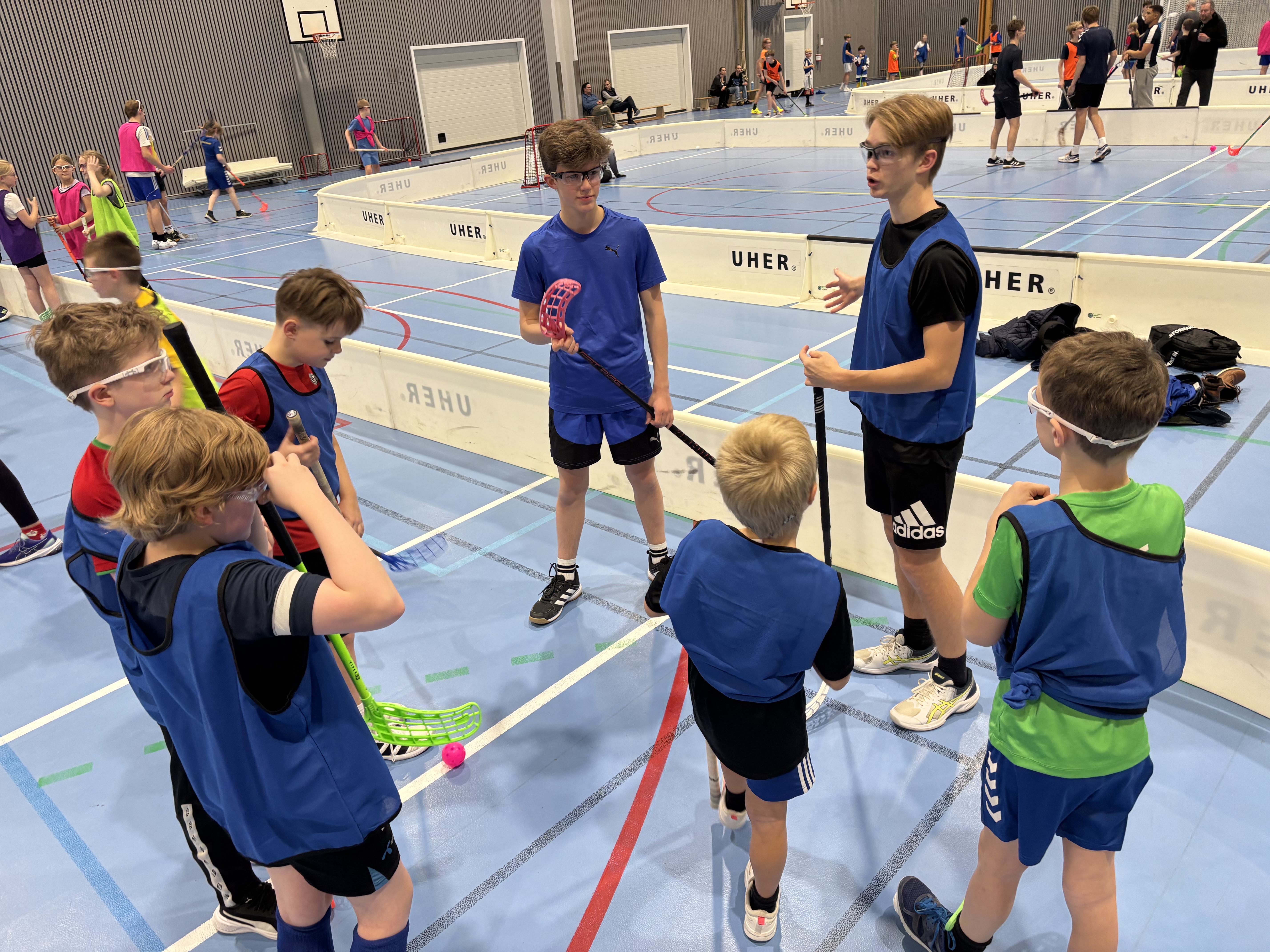 Bli med på innebandycamp i uke 33!